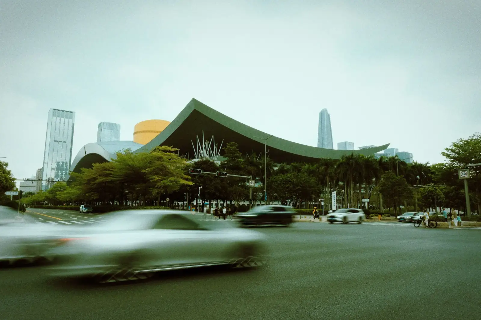 2025年智能设备供应链趋势及数码配件选型策略