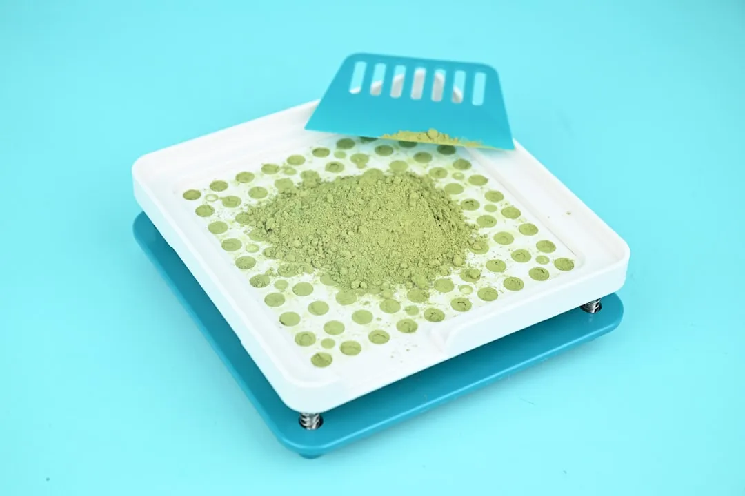 电子产品数据中心：不同型号显卡与存储配件性能横向对比